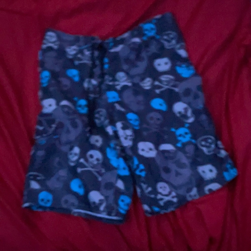 Skull print swim shorts
